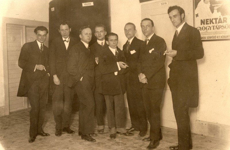 A Szentendrei Festők Társaságának alapító tagjai 1928-ban. Balról az első Jeges Ernő