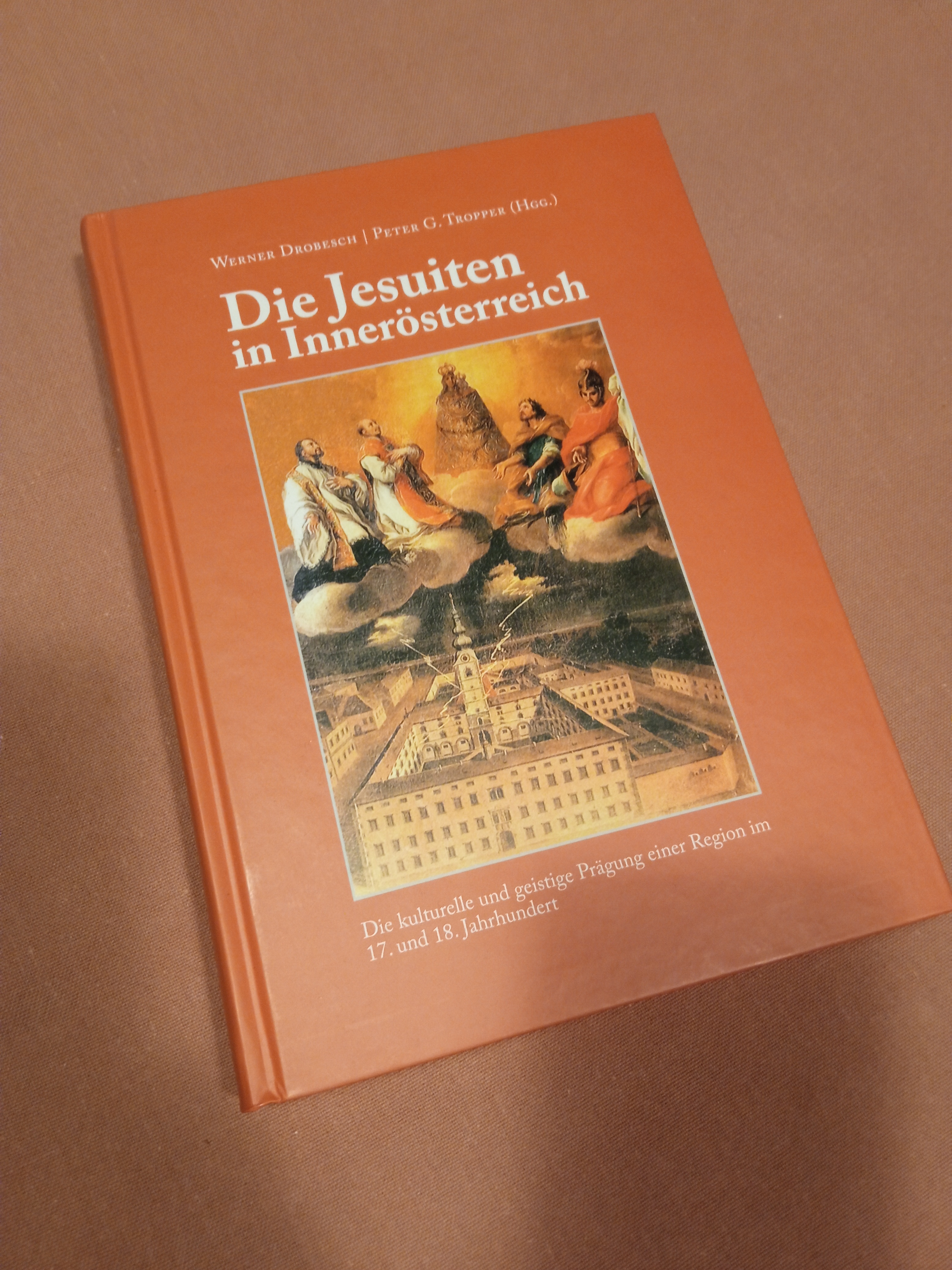 Werner Drobesch – Peter G. Tropper: Die Jesuiten in Innerösterreich. Die kulturelle und geistige Prägung einer Region im 17. und 18. Jahrhundert. Hermagoras Verlag, 2006. 
